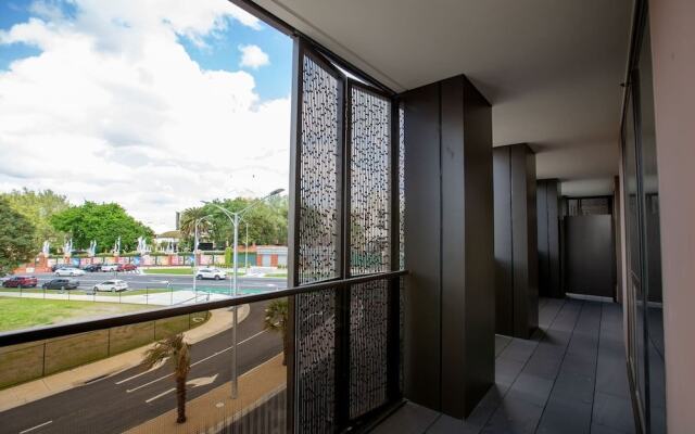Designer 2BR With Carpark Monash Uni@caulfield