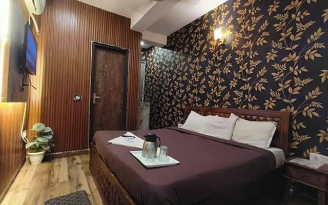 Blu Lagoon by OYO Rooms
