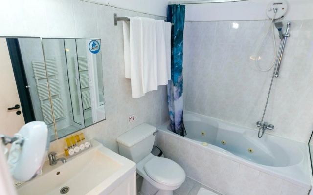 Fitos Inn Guest House