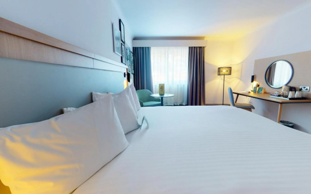 Holiday Inn Cambridge by IHG