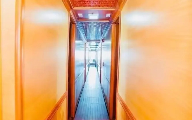 halong marina bay cruise