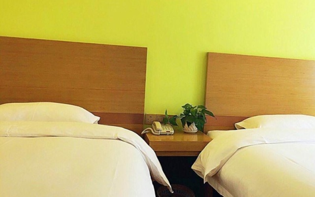 GreenTree Inn Rizhao Donggang Area Haina Shopping Mall Shell Hotel – Guest Rooms – Rizhao