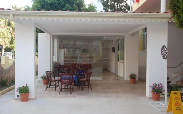 Sunflower Apart Hotel