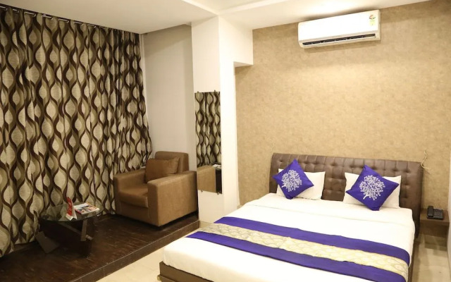 OYO 9953 Hotel Alankar