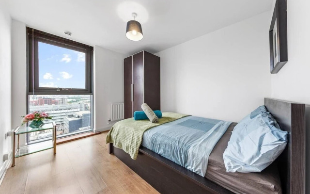 Lovely & Cosy 2 Beds London Skyline View