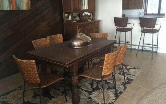 The Villa on Suttons Bay