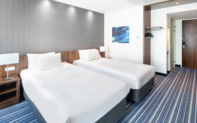 Holiday Inn Express Amsterdam - Sloterdijk Station by IHG