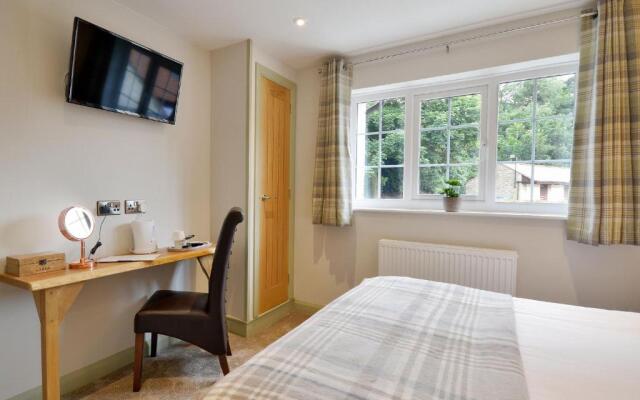 The Cayley Arms Inn