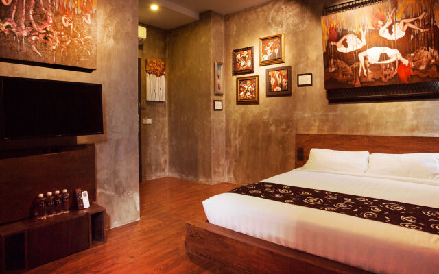 The Hulo Hotel Gallery