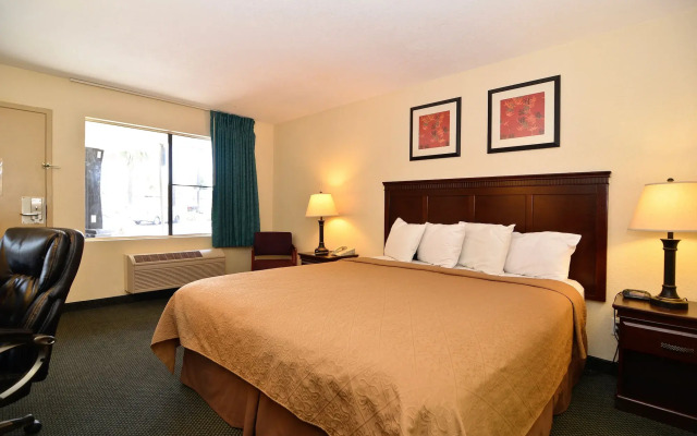 Quality Inn San Diego I-5 Naval Base