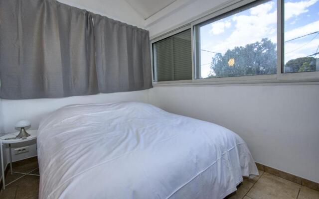 Galant Appartement en bord de mer avec terrasse