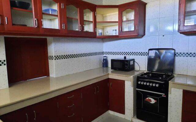 Stay.Plus Queen's Royal Apartments Nyali