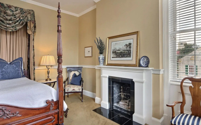 The Presidents' Quarters Inn
