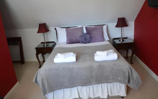 Bennachie Lodge Hotel