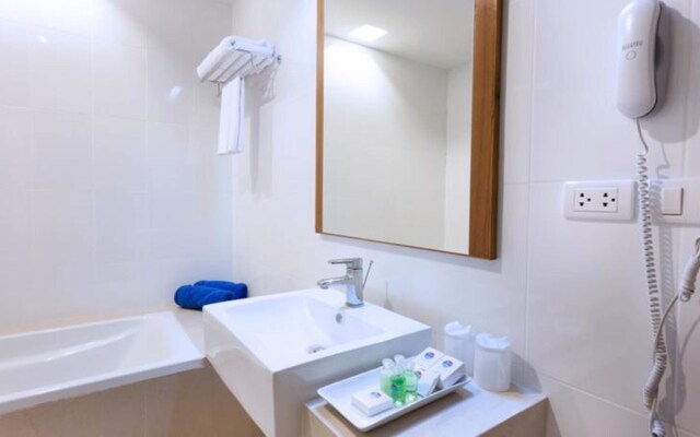 Rawai Princess Hotel (SHA Extra Plus)