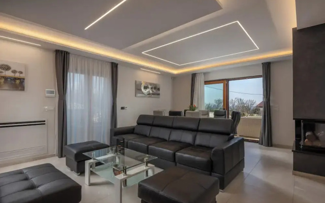 Villa Vilani Spa & Pool
