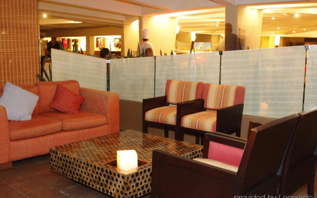 Porta Hotel del Lago
