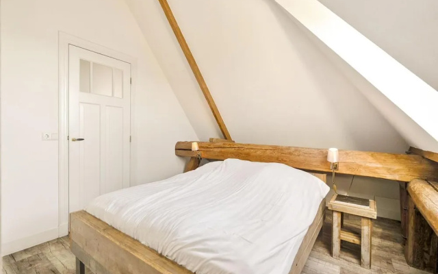 Rustic Apartment in old Dutch Farmhouse