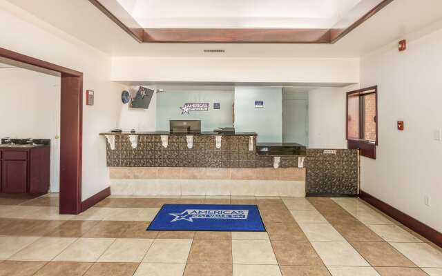 Americas Best Value Inn Stockbridge