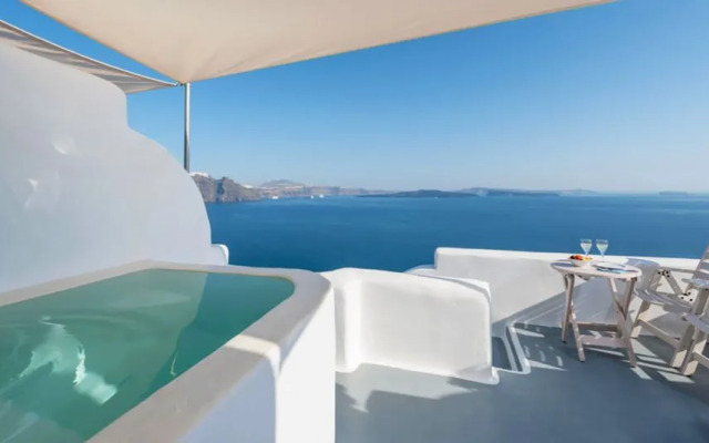 Thirea Suites & Studios - Adults Only