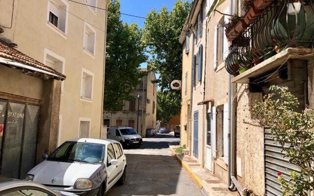 Provençal Studio Netflix Appart-hotel-Provence