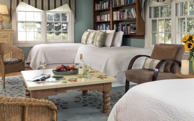 Inn at Huntingfield Creek