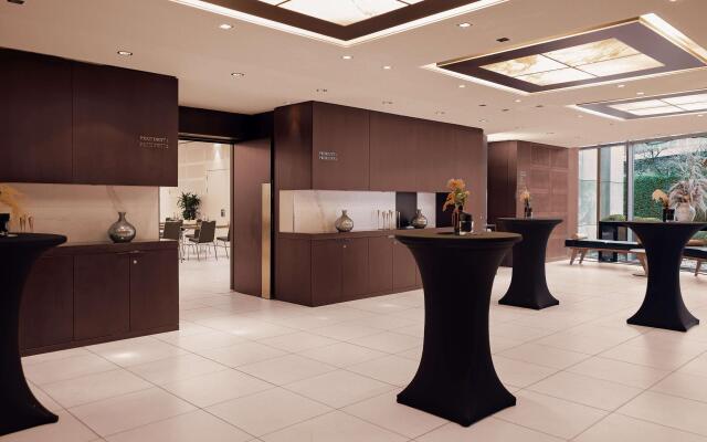 Wasserturm Hotel Cologne, Curio Collection by Hilton
