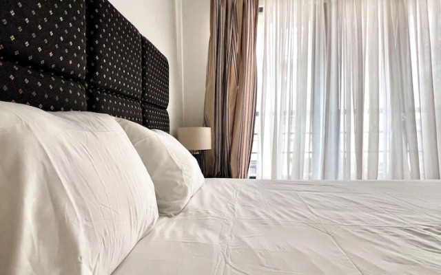 Peaceful 2 minutes European Parliament