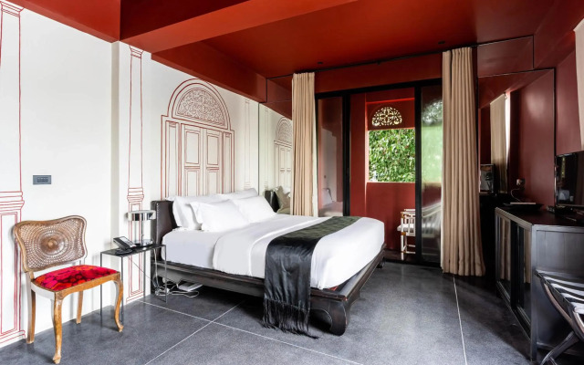 Amdaeng Bangkok Riverside Hotel
