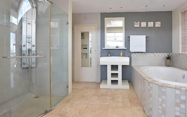 7th Wonder Guesthouse