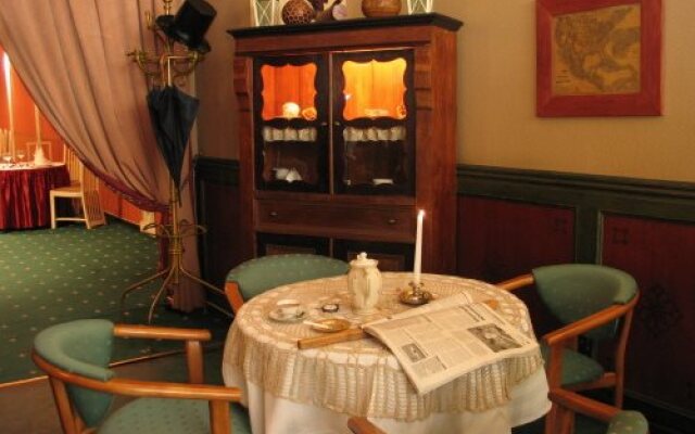 Hotel Savoy