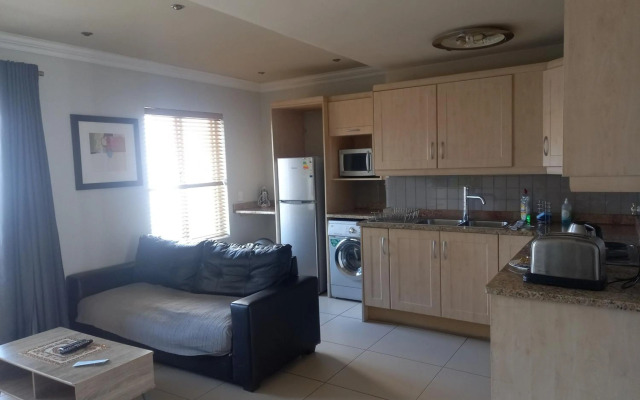 Mount Royal 31 - Large 1 bed with balcony