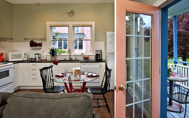 Blue Goose Inn B&B