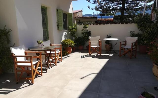 Danesi House