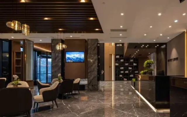 Giorgio Morandi Hotel