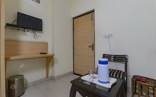 Fabhotel Govinda Royal