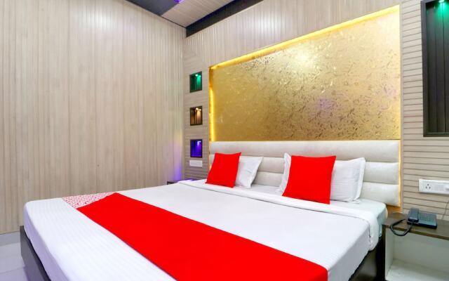 OYO 41743 Hotel Silver