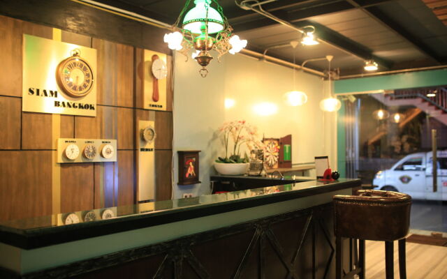 Phaphoom Boutique