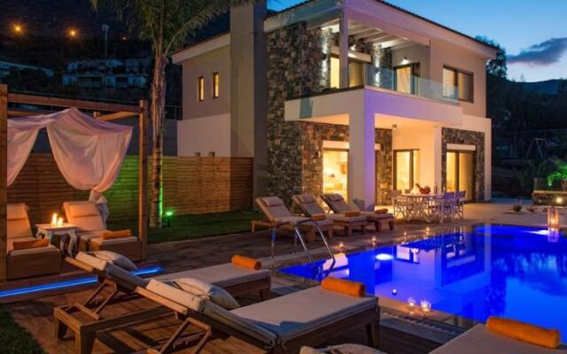 Irida Villa Luxury villa with sea view