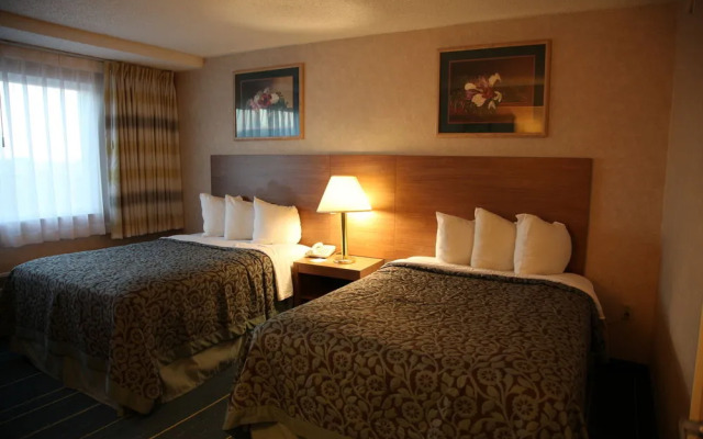 Days Inn & Suites by Wyndham Golden/Denver West