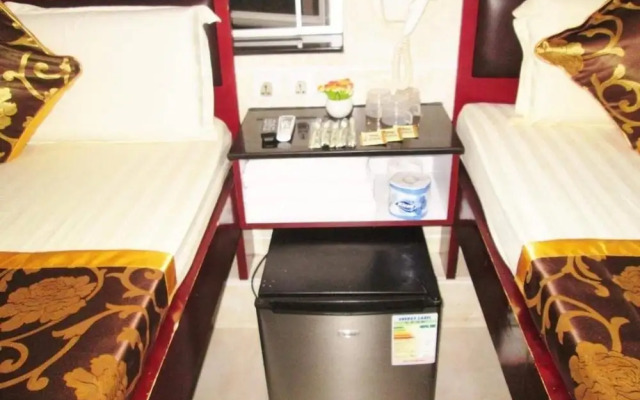 New Las Vegas Guest House 5F