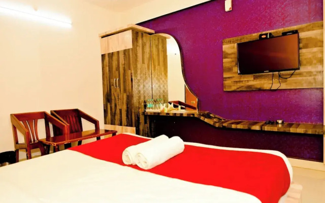 M K Arcade Hotel