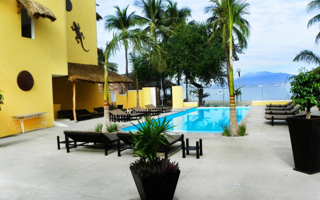 Zar Manzanillo