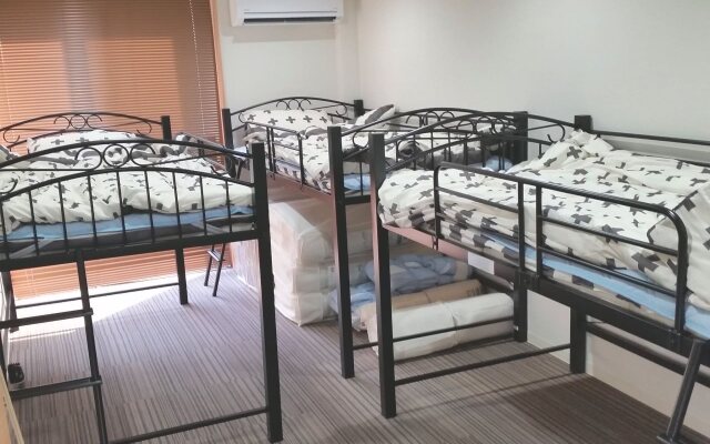 DK House - Hostel