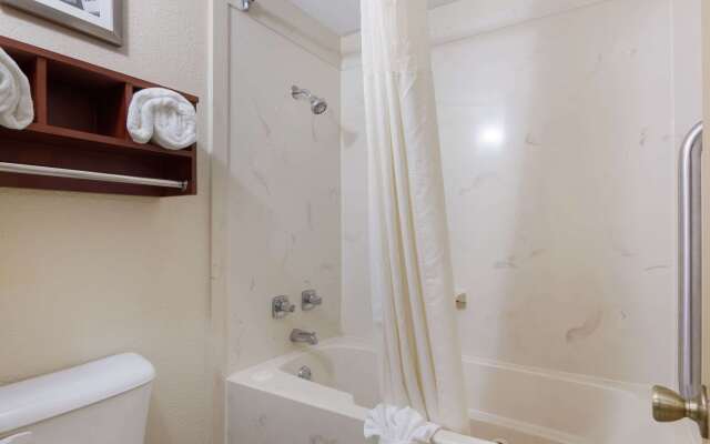 Quality Inn Magnolia