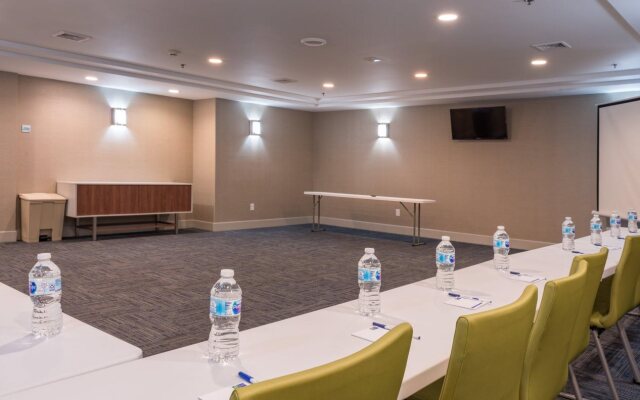 Holiday Inn Express Hartford – Newington, by IHG
