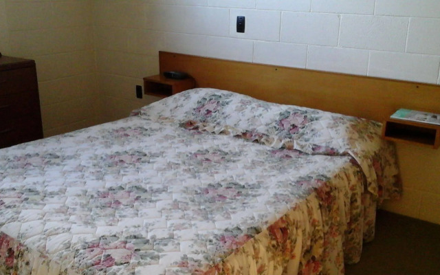 Elmore Lodge Motel