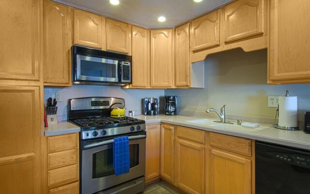 Tron - 3 Br Condo