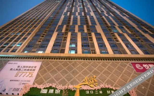 Langton Apartment Hotel
