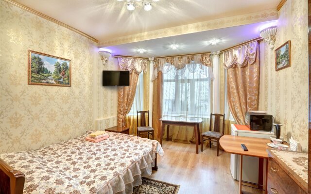 Hotel Petrogradskiy
